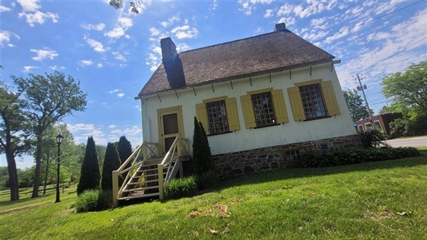 L'Atelier: Three artists in artistic residency at Maison Valois 