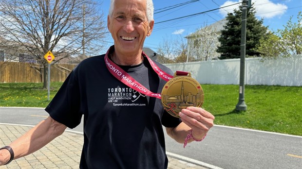 At 72, he runs the Toronto Marathon  
