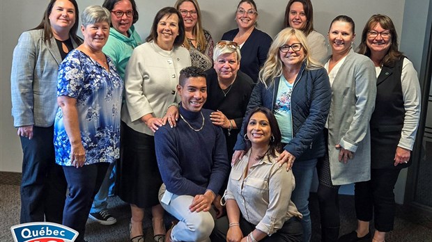 Un billet de loterie acheté à Beauharnois rapporte 75 000$ à treize collègues de travail 