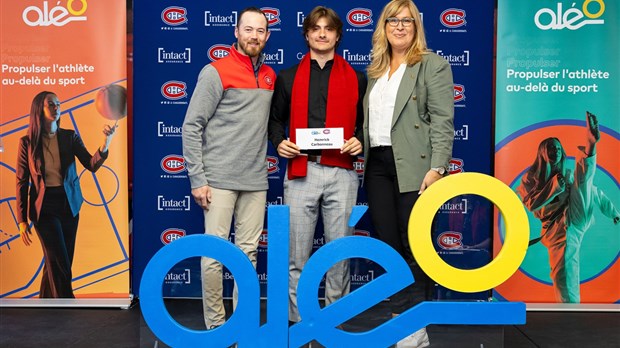 Deux hockeyeurs de Vaudreuil-Soulanges se partagent des bourses totalisant 4 000$ 