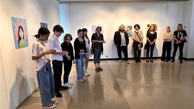 Bibliothèque Armand-Frappier :  exhibition on dreams by visual arts students 