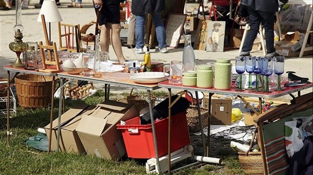 Sainte-Marthe : grande vente de garage communautaire de CSUR