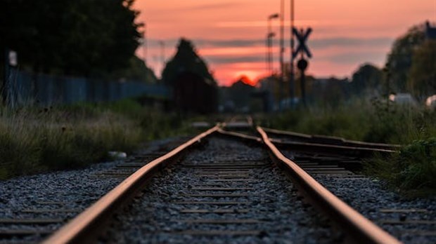 Pesticide spraying on Vaudreuil-Dorion railroad tracks  