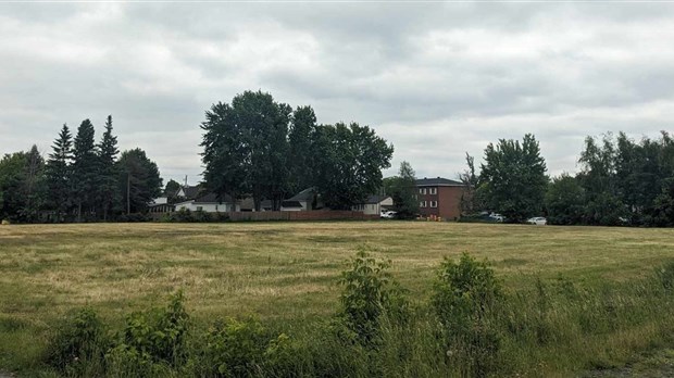 Coteau-du-Lac puts the Juteau land up for sale 