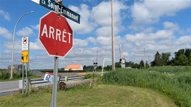Fermeture complète du passage à niveau du chemin Saint-Emmanuel 