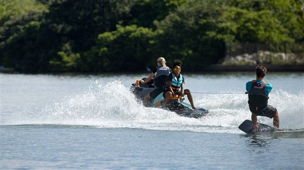 Initiation à la planche de surf gratuite pour les résidents de Coteau-du-Lac