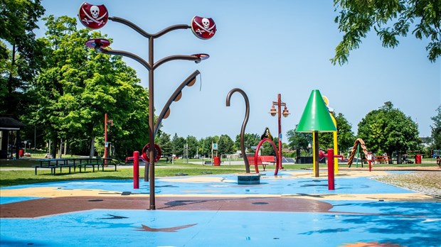Ouverture des jeux d'eau à Rigaud