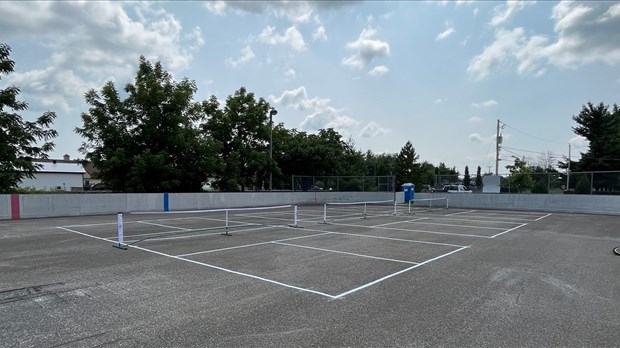 Trois nouveaux terrains de pickleball aménagés à Saint-Clet 