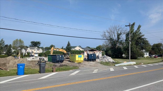 Pointe-des-Cascades suspend un projet de construction