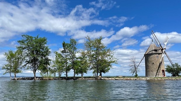 AVENIR ÎLE PERROT requests a meeting with elected officials