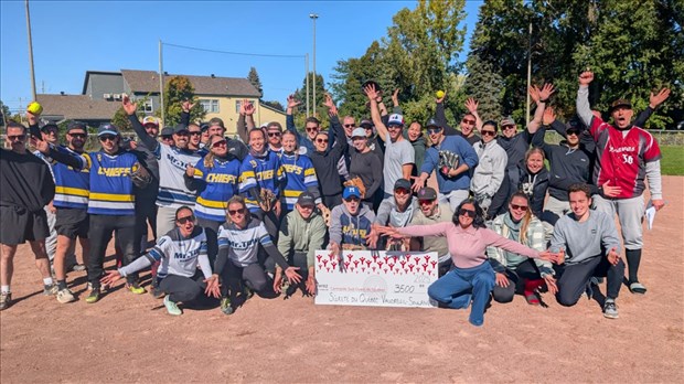 3 500 $ remis à Centraide par les policiers de la Sûreté du Québec de Vaudreuil-Soulanges