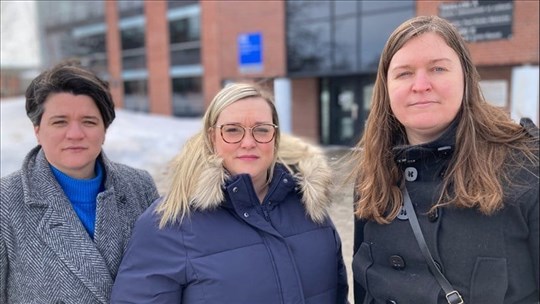 Le SES manifeste à Vaudreuil-Dorion contre les compressions budgétaires