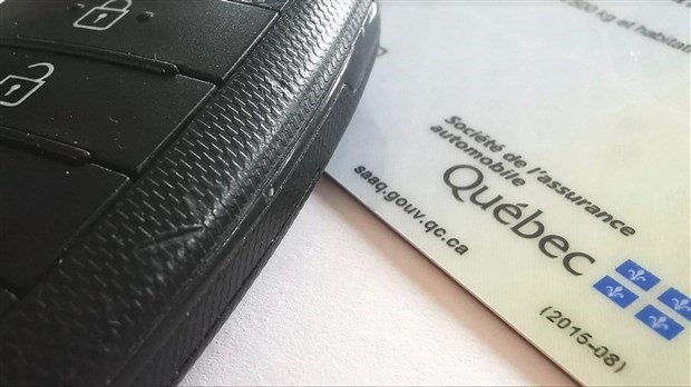 Le permis de conduire coûtera moins cher en 2026 