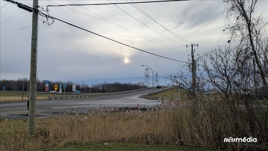 Un feu de circulation prévu sur la rue Sauvé à Les Coteaux d’ici 2027 
