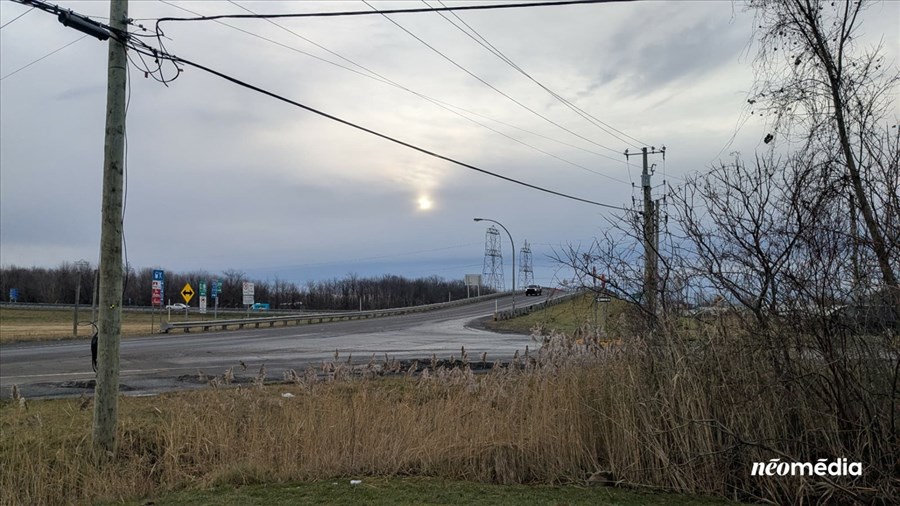 Un feu de circulation prévu sur la rue Sauvé à Les Coteaux d’ici 2027 
