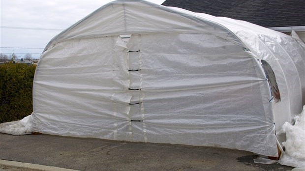 Île-Perrot prodigue des conseils de sécurité pour les abris d'auto temporaires