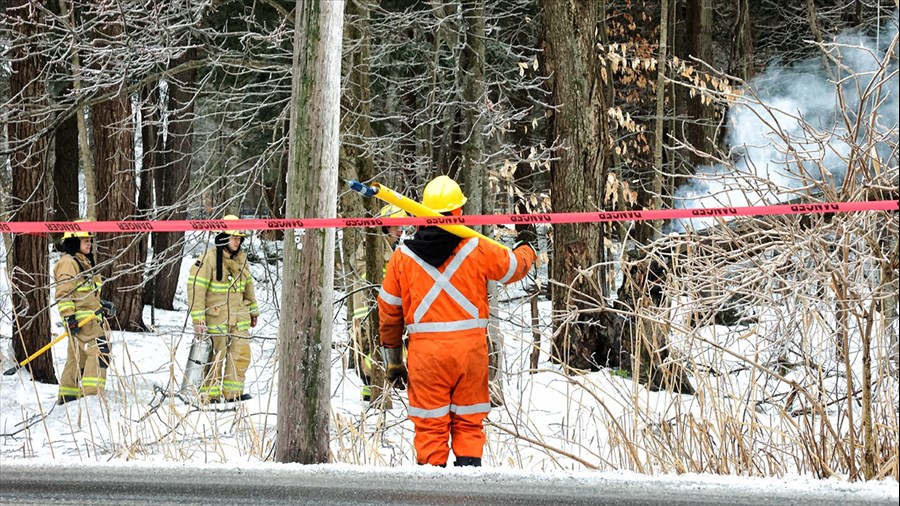 Hiver, verglas et collisions : attention aux poteaux électriques
