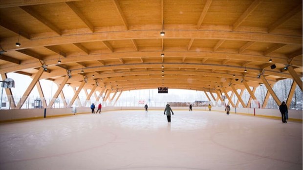 Projet de patinoire réfrigérée : Rigaud consulte ses citoyens