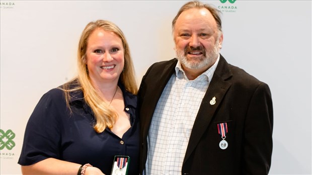 Une agricultrice de Notre-Dame-de-l'Île-Perrot reçoit la Médaille du couronnement du roi Charles III 