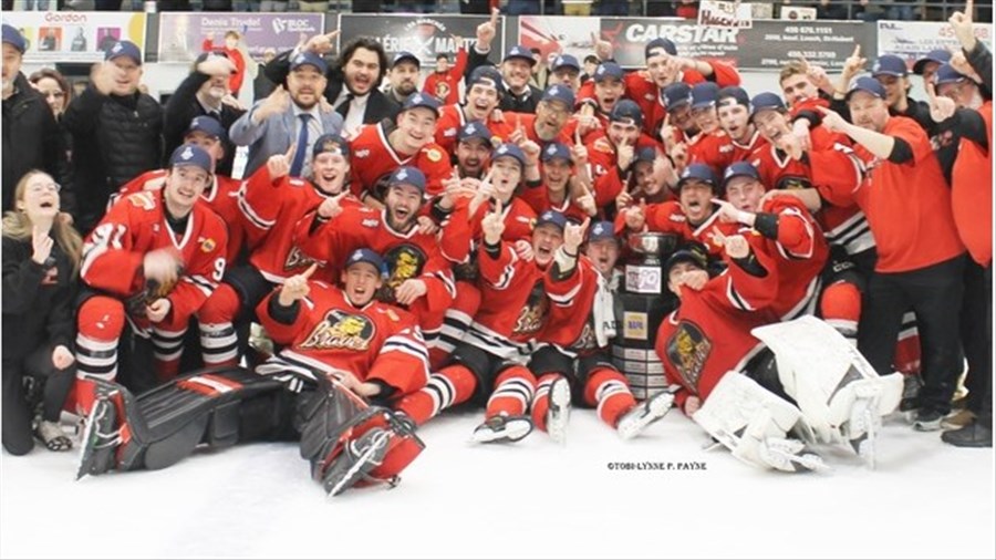 Les Braves de Valleyfield sont champions de la Coupe NAPA 