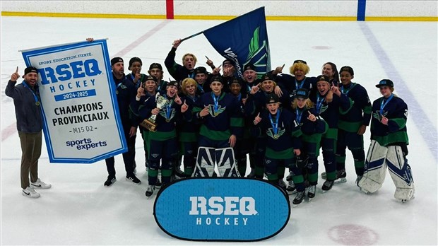 Les Voltigeurs M15 D2 remportent le championnat provincial du RSEQ