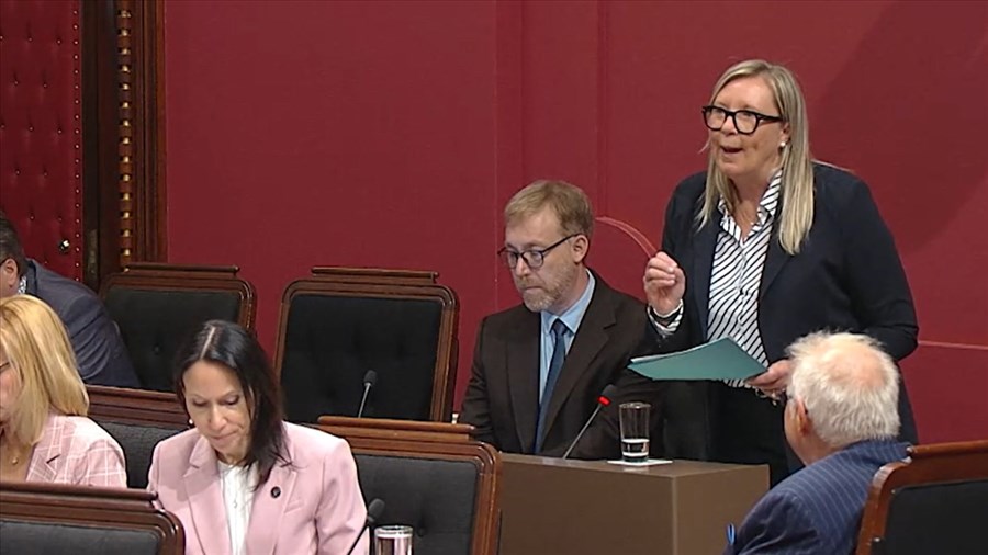 Marie-Claude Nichols réclame la coupure du ruban du GMF-U