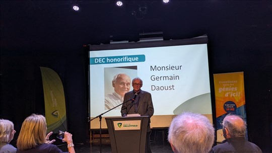 Le Cégep de Valleyfield remet un DEC honorifique à Germain Daoust 