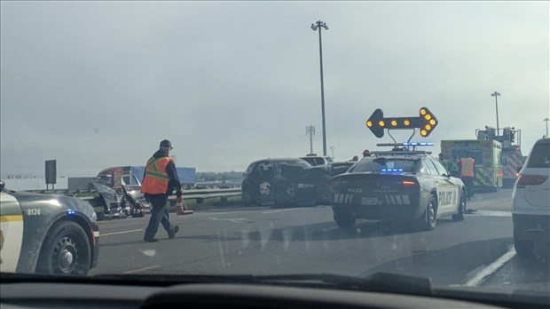 Accident majeur sur l'autoroute 40 à Vaudreuil-Dorion 