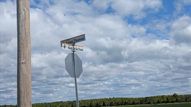 Enquête en cours après que deux cyclistes aient été happés à Rigaud