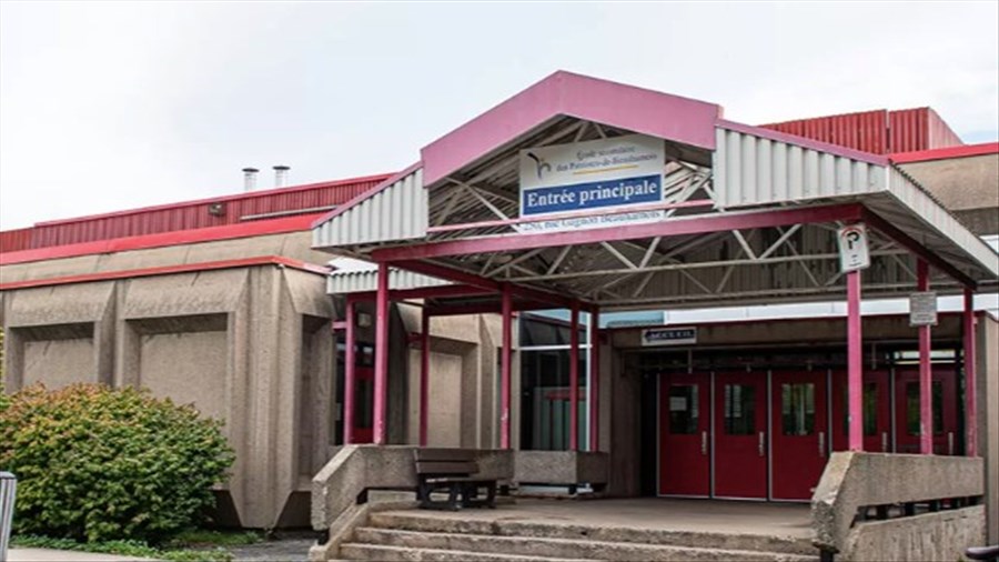 Opération policière en cours à l'école secondaire des Patriotes 