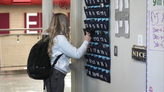 L’Assemblée nationale reçoit le rapport final sur les écrans et les jeunes