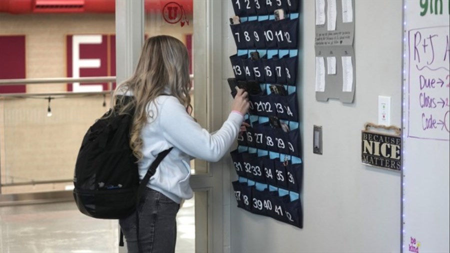 L’Assemblée nationale reçoit le rapport final sur les écrans et les jeunes
