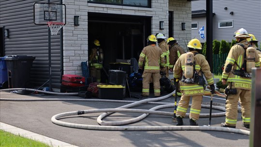Incendie dans un garage résidentiel à Saint-Zotique