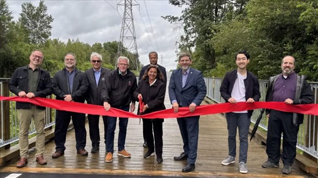 Une passerelle qui relie nature et quartiers à Sainte-Anne-de-Bellevue