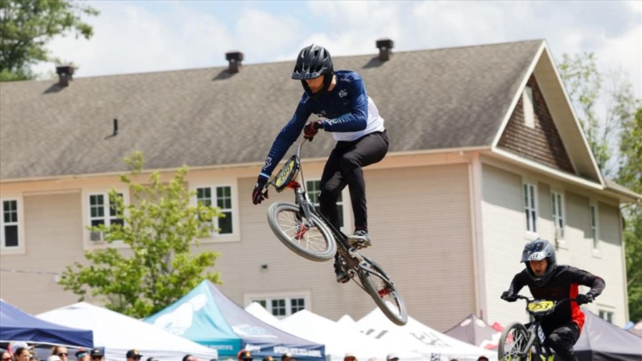 Justin Lafleur pédale vers les Championnats du monde de BMX 