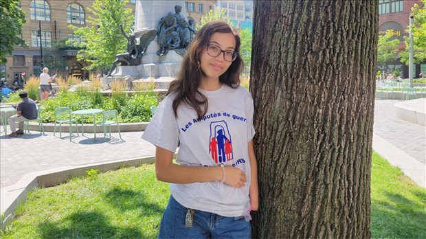 Carolina, 17 ans, de NDIP utilise sa différence pour prévenir les accidents