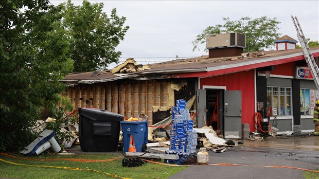 Un incendie suspect a occupé les sapeurs de Vaudreuil-Dorion 