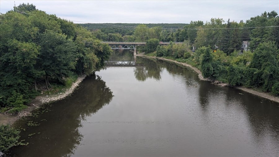 Pollution de la rivière Rigaud : les citoyens obtiennent des réponses