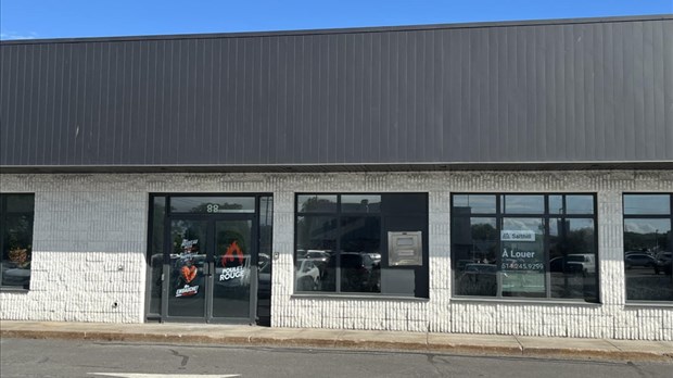 Poulet Rouge s'installe L'Île-Perrot