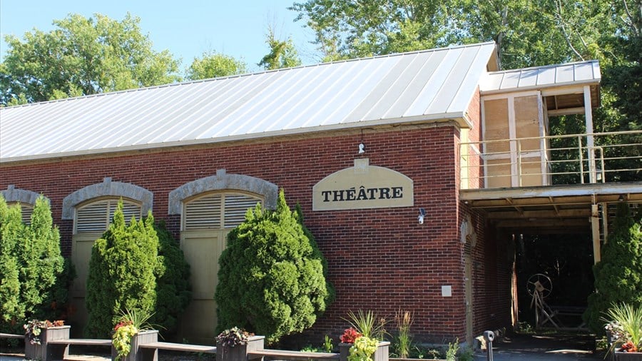 Un nouveau souffle pour le théâtre du Village des Écluses