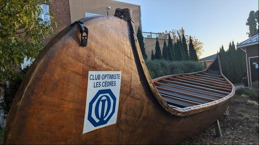 Les Cèdres à la recherche d'archives du grand canot