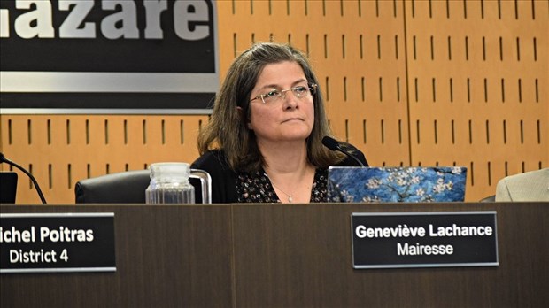 Exposition d'objets érotiques: une mairesse fait le point