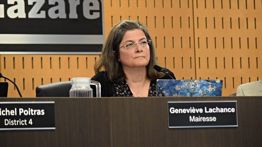 Exposition d'objets érotiques: une mairesse fait le point