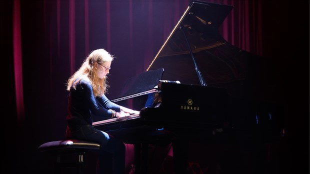 Cégeps en spectacle: Noémie Larochelle rafle la première place 