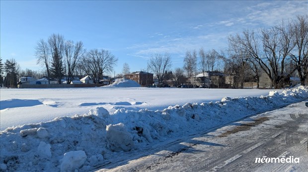 Terrain Juteau: l'acheteur fait volte-face 