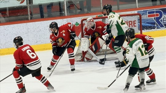 Les Braves concluent la saison en force devant leurs partisans