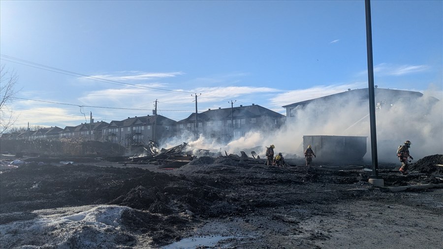 Un 16 logements en construction détruit par les flammes 