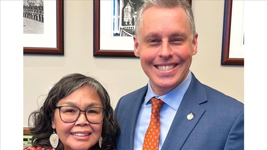 Partielles d'avril: Peter Schiefke en campagne à Terrebonne