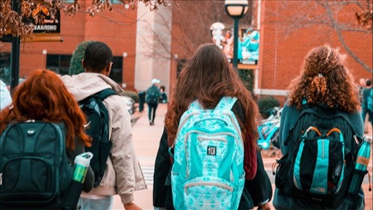 Santé jeunesse: plus de la moitié des ados insatisfaits de leur corps