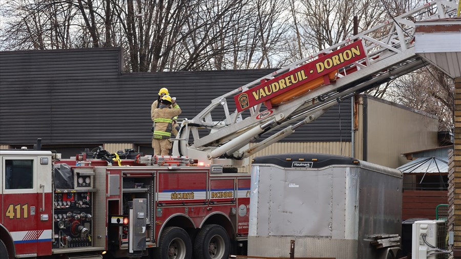 Les pompiers de Vaudreuil-Dorion en entraide à Salaberry-de-Valleyfield 